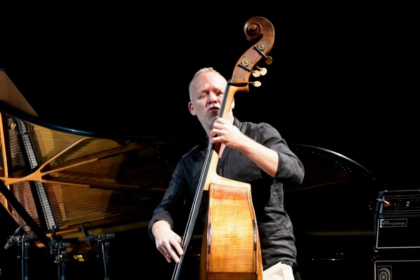 Avishai Cohen v Divadle Hybernia 7. 2. 2024