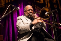 Fred Wesley, Palác Akropolis