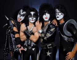 KISS zanedlouho oslaví čtyřicet let své existence