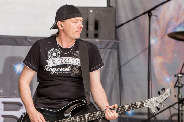 Frontman Rimortis Vašek Mrzena.
